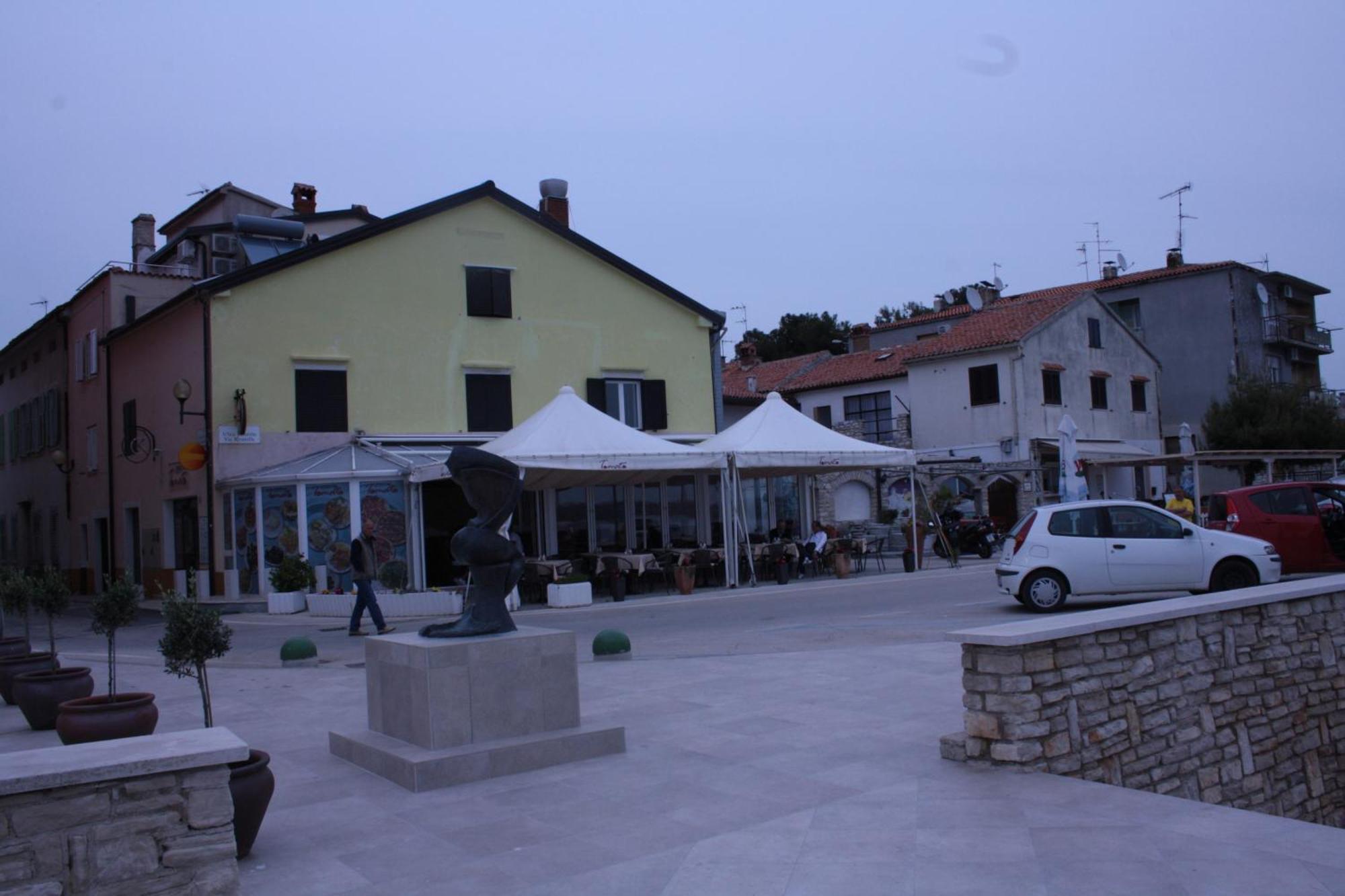 Novigrad Istria Apartments Tomato מראה חיצוני תמונה