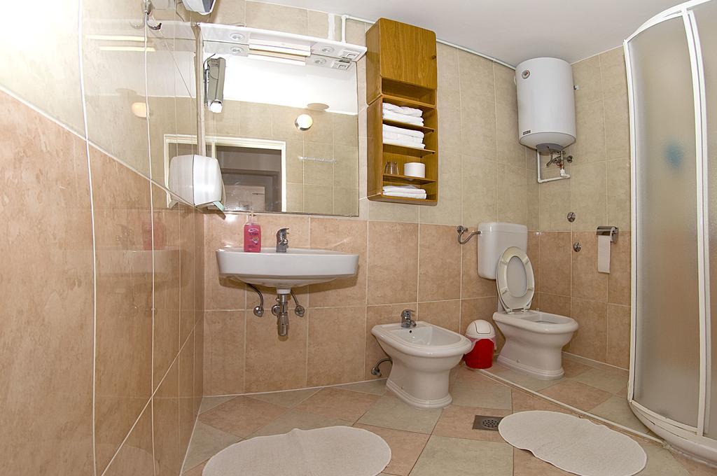 Novigrad Istria Apartments Tomato מראה חיצוני תמונה