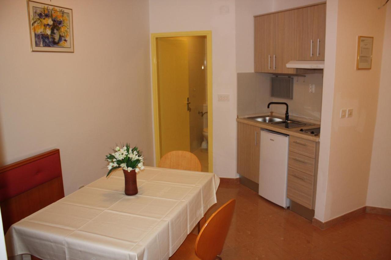 Novigrad Istria Apartments Tomato מראה חיצוני תמונה